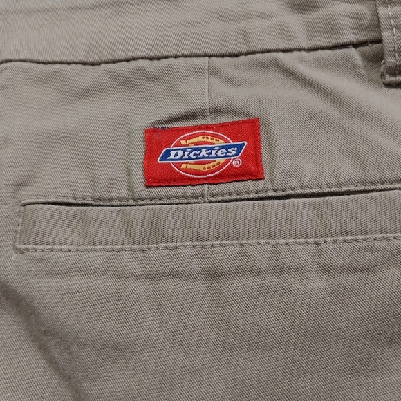 Dickies Juniors Women's Sz.11 Beige Chinos Classic Straight Leg Cotton Blend - Picture 9 of 13